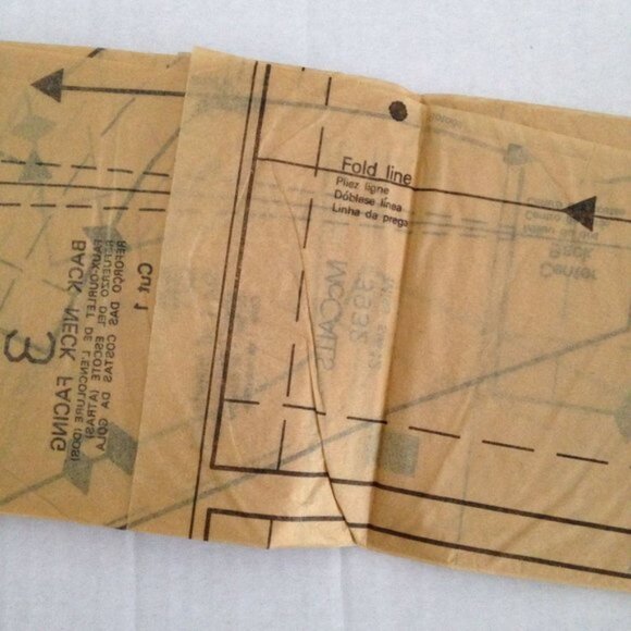 Vtg 1980s McCall's 3932  w Tie Bow Pattern Sz 12  34" Bust Shoulder Pads - Picture 12 of 12